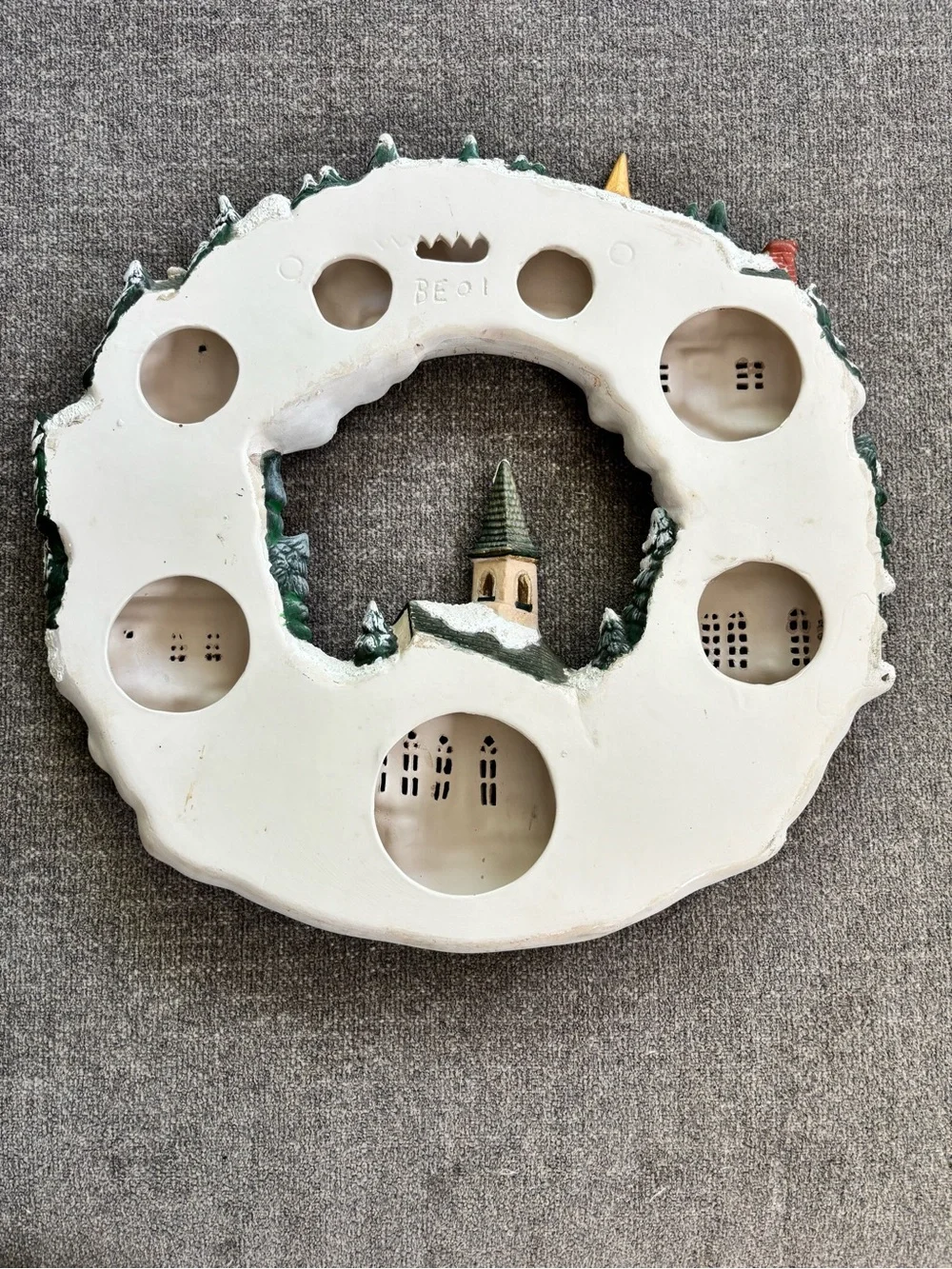 Vintage Christmas Village Scene Ceramic Wreath ‘Tis the Season’ Wall Decor
